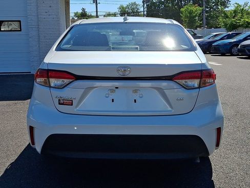 Certified 2024 Toyota Corolla LE FWD image 5
