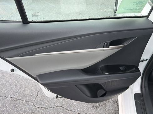 New 2026 Toyota Camry SE FWD image 17
