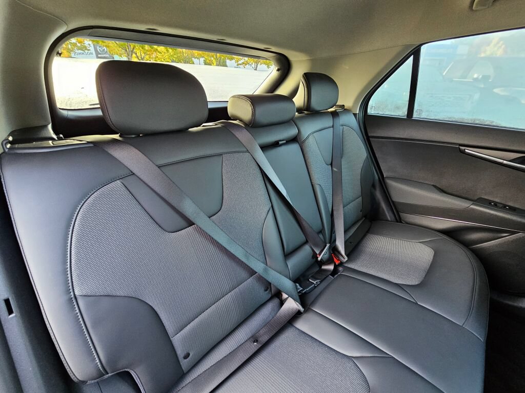 Certified 2023 Kia Niro Wind w/ Wind Preserve Package FWD image 30