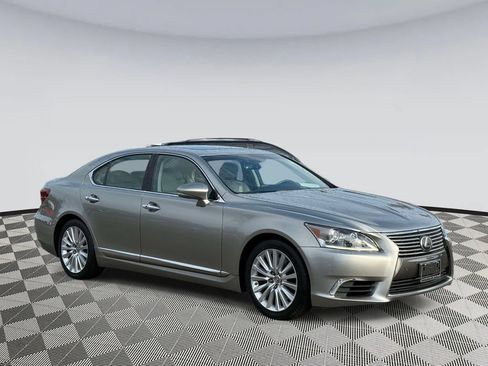 Used 2017 Lexus LS 460 AWD w/ Comfort Package image 1
