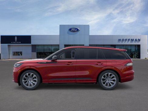 New 2026 Lincoln Aviator Premiere w/ Jet Appearance Package image 3