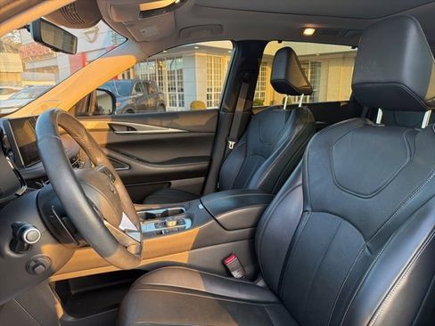Used 2023 INFINITI QX60 Luxe w/ Vision Package image 9