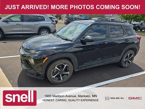Used 2021 Chevrolet TrailBlazer RS w/ Convenience Package FWD image 1