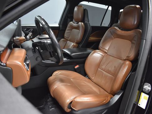 Used 2021 Lincoln Aviator Reserve w/ Equipment Group 210A AWD/4WD image 5
