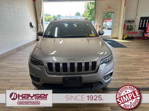Used 2020 Jeep Cherokee Latitude Lux w/ Comfort/Convenience Group AWD/4WD image 7