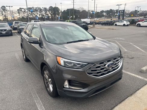 Used 2019 Ford Edge Titanium w/ Equipment Group 301A image 3