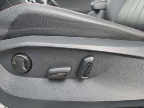 Used 2024 Volkswagen Tiguan Wolfsburg Edition image 14