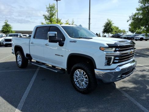 Certified 2021 Chevrolet Silverado 3500 High Country w/ Z71 Off-Road Package AWD/4WD image 3