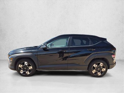Used 2025 Hyundai Kona SEL FWD image 7