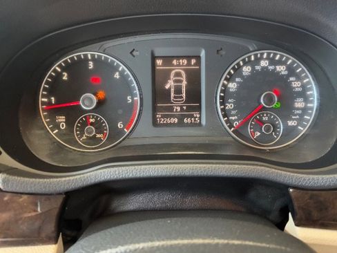 Used 2014 Volkswagen Passat TDI SEL Premium image 23