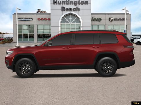 New 2025 Jeep Grand Cherokee L Laredo image 3