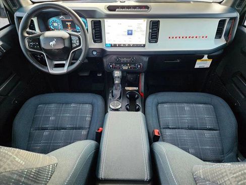 New 2025 Ford Bronco Heritage Edition image 15