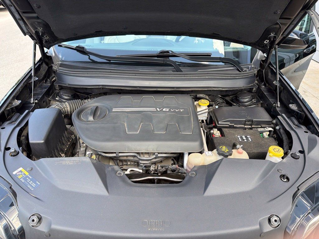 Used 2021 Jeep Cherokee Limited AWD/4WD image 36