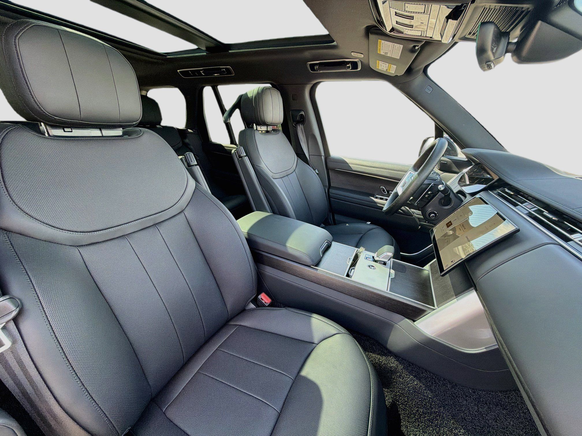 New 2026 Land Rover Range Rover SE AWD/4WD image 16