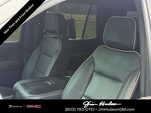 Used 2021 GMC Yukon SLT w/ Rear Media and Nav Package AWD/4WD image 20