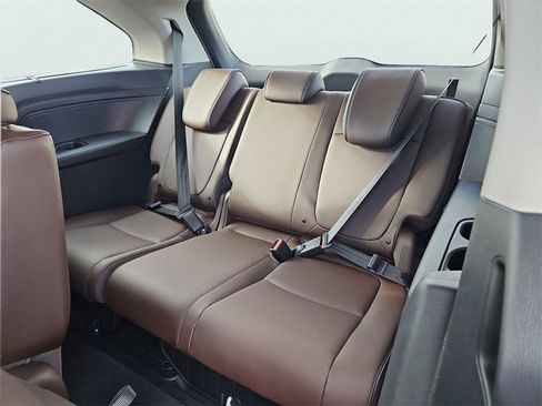 New 2026 Honda Odyssey Touring image 24