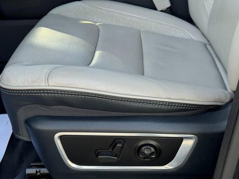 Used 2022 RAM 1500 Limited image 27