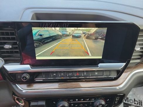 Used 2025 Chevrolet Silverado 1500 LT RWD image 19
