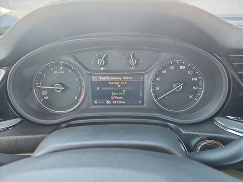 Used 2018 Buick Regal Preferred w/ Sights and Sounds Package image 11