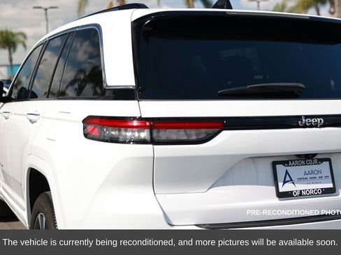 Used 2023 Jeep Grand Cherokee Overland w/ Rear Seat Video Group I image 13