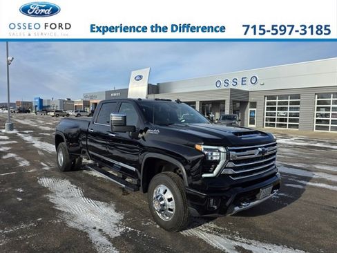 Used 2024 Chevrolet Silverado 3500 High Country w/ High Country Premium Package image 1