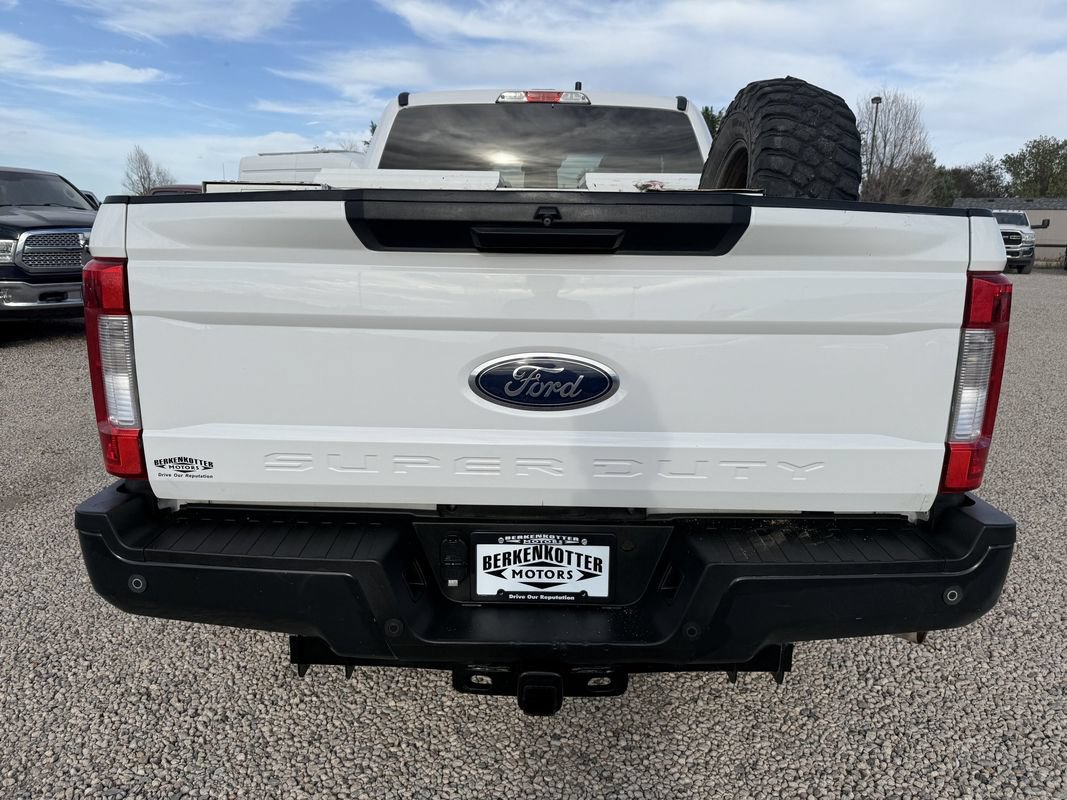 Used 2019 Ford F250 XL w/ Power Equipment Group AWD/4WD image 9