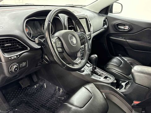 Used 2020 Jeep Cherokee Trailhawk w/ Cold Weather Group image 12