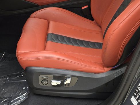 Used 2025 BMW X5 M Competition w/ Executive Package image 34