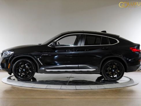 Used 2024 BMW X4 xDrive30i w/ Parking Assistance Package image 12