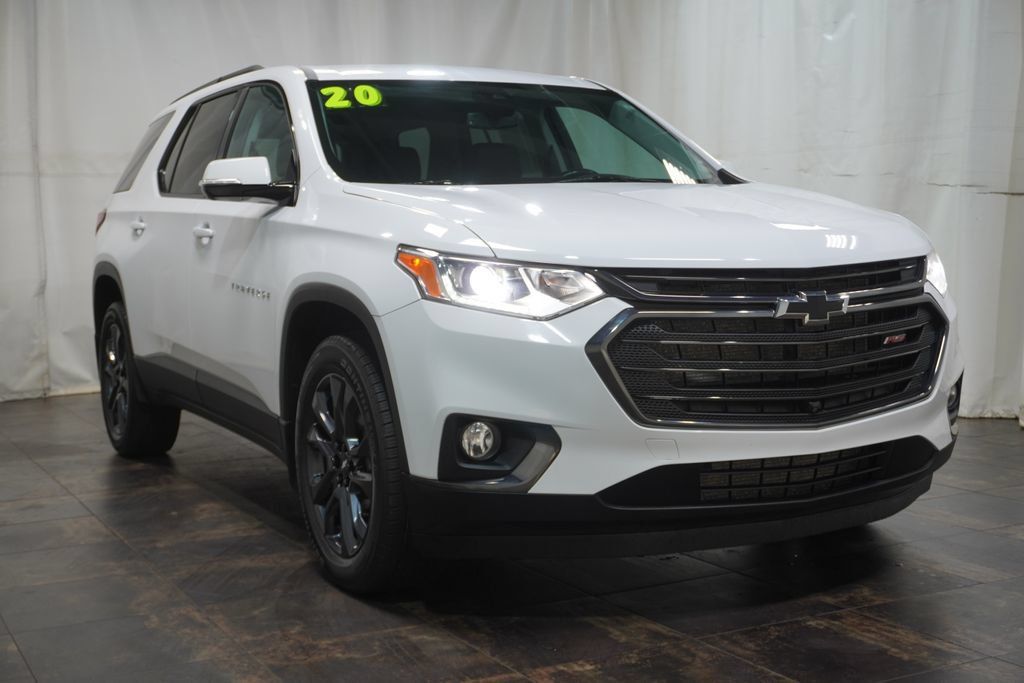 Used 2020 Chevrolet Traverse RS FWD image 1