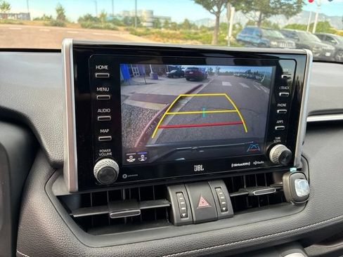 Used 2019 Toyota RAV4 Limited w/ Cold Weather Package AWD/4WD image 11