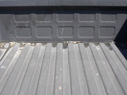 Used 2022 RAM 1500 Classic SLT w/ Electronics Group AWD/4WD image 9