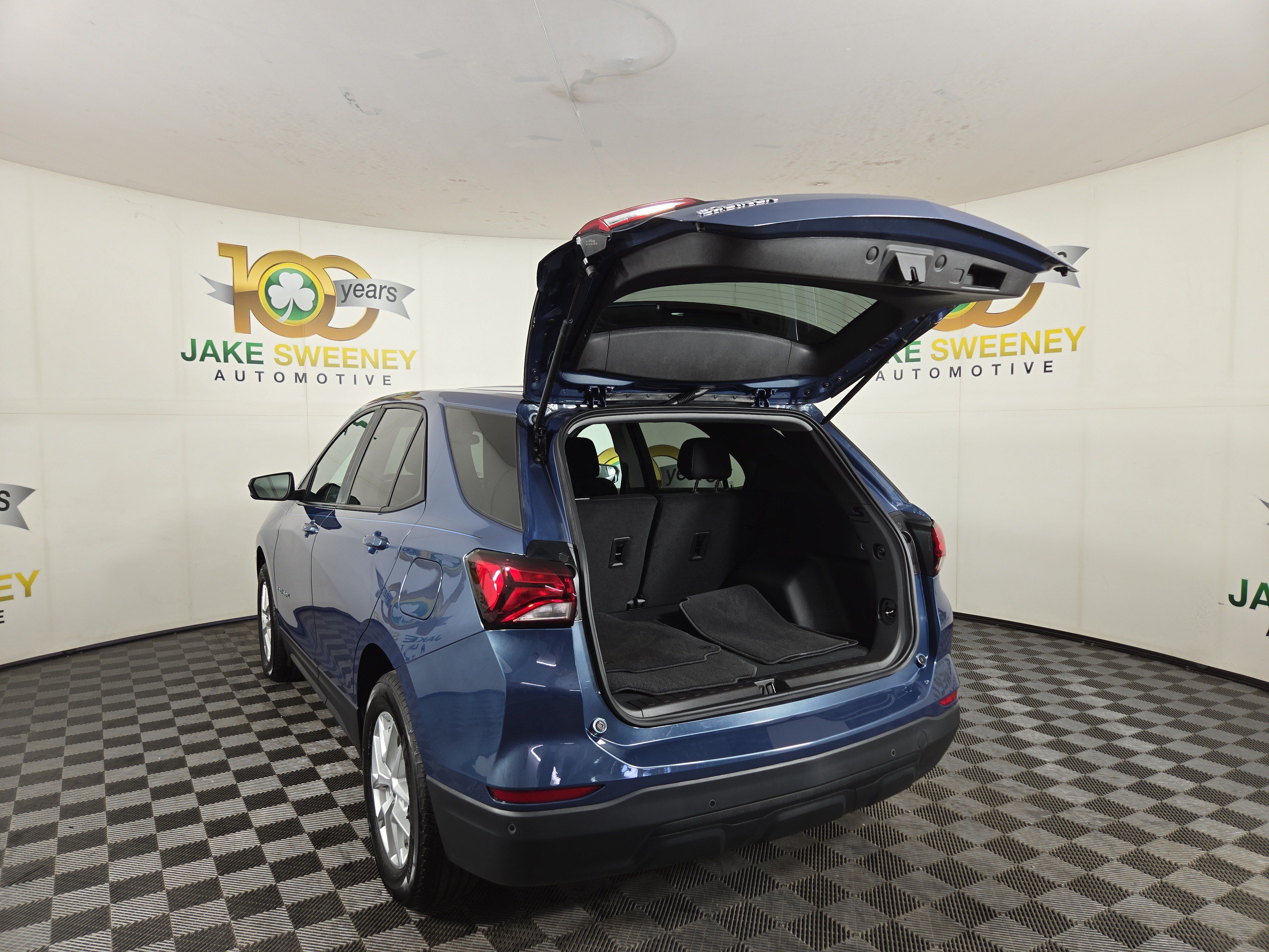 Certified 2024 Chevrolet Equinox LS w/ LS Convenience Package FWD image 30
