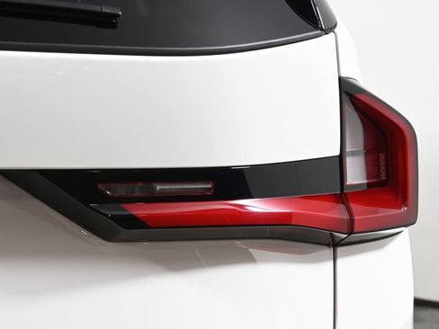 Certified 2023 BMW X1 xDrive28i image 13