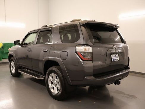 Used 2020 Toyota 4Runner SR5 Premium image 3