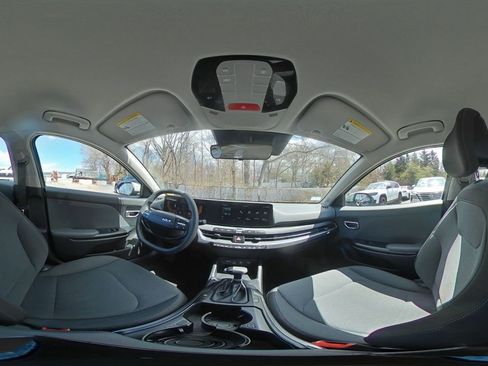 Used 2025 Kia K4 FWD image 40