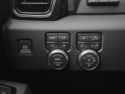 New 2026 GMC Sierra 3500 AT4 w/ AT4 Premium Plus Package image 13