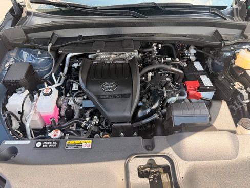 Used 2025 Toyota Grand Highlander AWD image 47