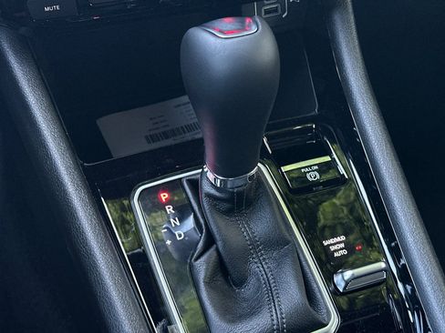 New 2026 Jeep Compass Latitude image 18