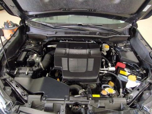 Used 2021 Subaru Forester Premium AWD/4WD image 22