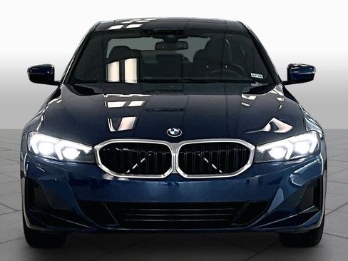 Used 2023 BMW 330i Sedan w/ Premium Package RWD image 3