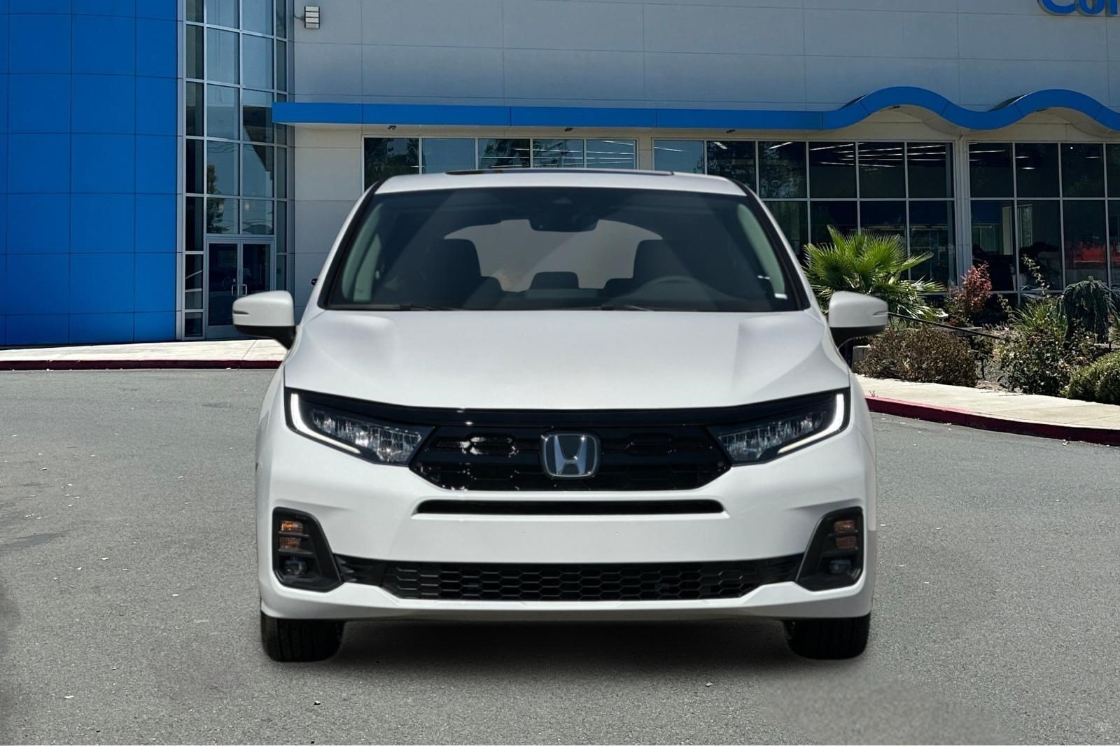 New 2026 Honda Odyssey Touring image 5