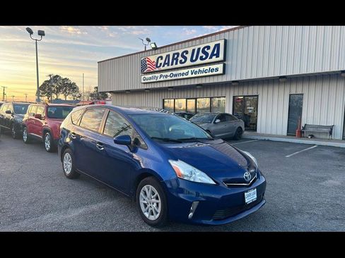 Used 2012 Toyota Prius V Two image 3