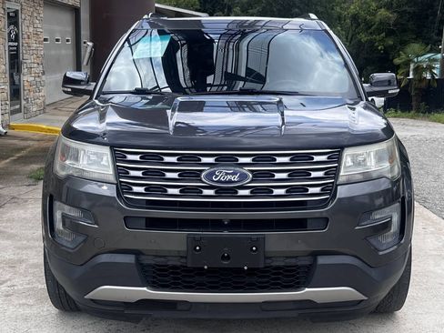 Used 2016 Ford Explorer Limited w/ Equipment Group 301A AWD/4WD image 9