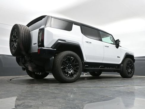 Used 2025 GMC Hummer EV 3X w/ LPO, Dark Essentials Package AWD/4WD image 38