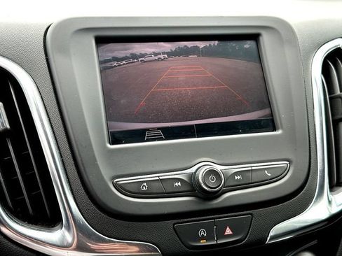 Used 2022 Chevrolet Equinox LT FWD image 15
