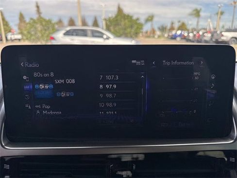 Used 2022 Lexus GX 460 Premium image 23