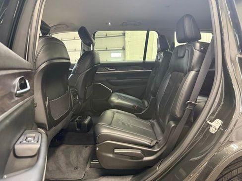 Used 2022 Jeep Grand Cherokee L Limited image 23