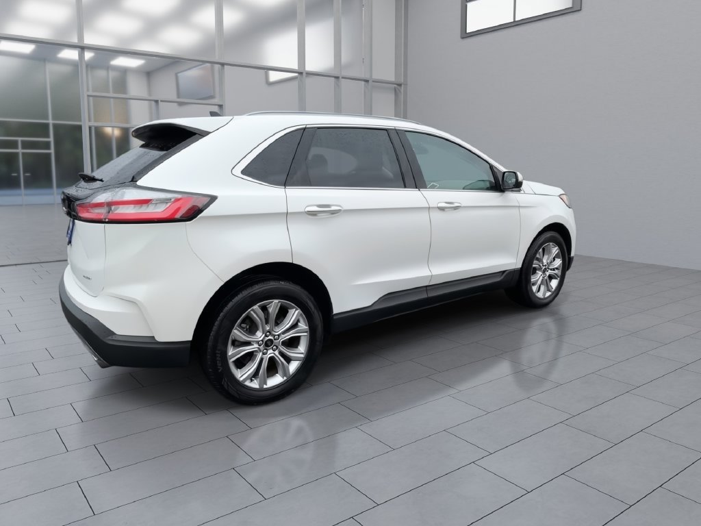 Used 2024 Ford Edge Titanium AWD/4WD image 8