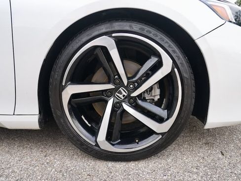 Used 2022 Honda Accord Sport image 32